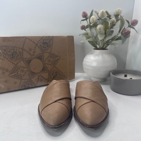 Free People Lordes Mule Natural Leather Slip On Tan 11947 Women 7/EU 37 NWB - Picture 4 of 10